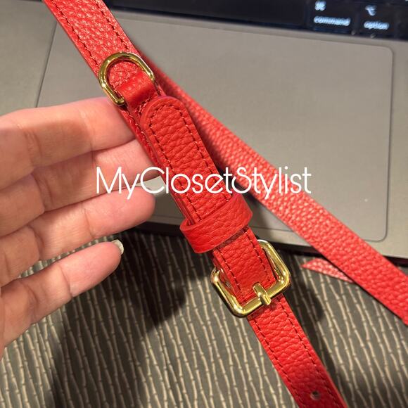 BANDOLIER Red Pebbled Leather Crossbody NEW! Retro Round Purse gold pyramid stud - Picture 2 of 3